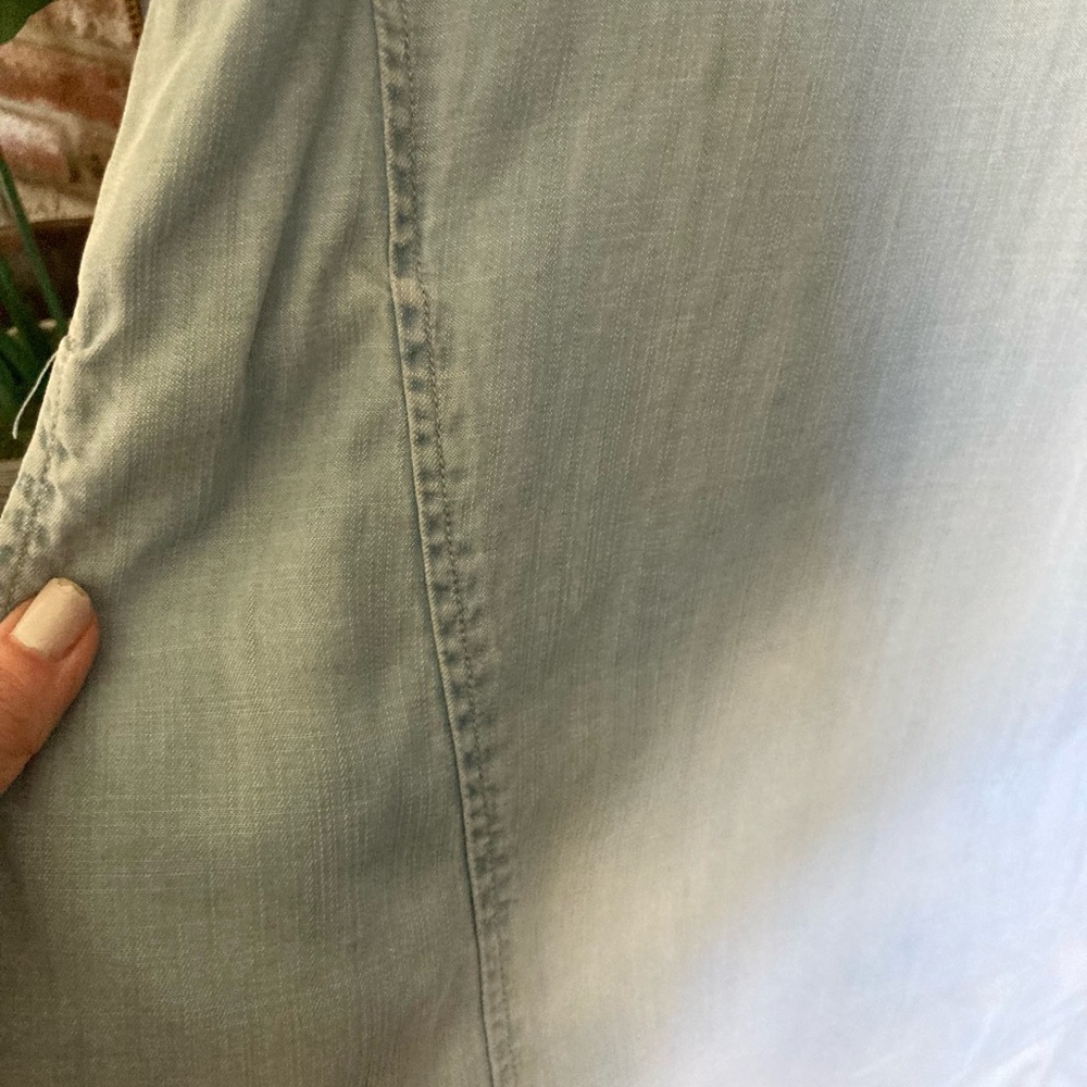 Cloth & Stone Soft Light Chambray Sleeveless V-Neck Hi-Low Dress EUC Size Small - Picture 8 of 14